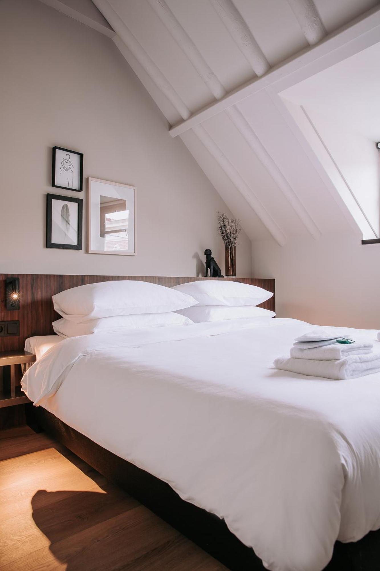 The Guest Apartments - Lange Putstraat دين بوس المظهر الخارجي الصورة
